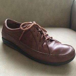 Women’s Hush Puppies SZ 7.5M Brown Lace-up Wedge Shoe Padded Flex Sole Comfort